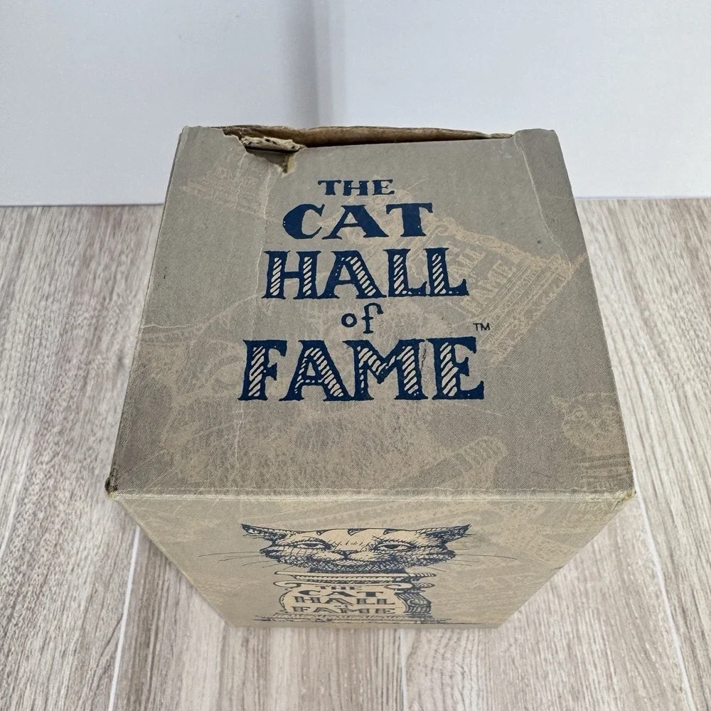 Cat Hall of Fame 241 Cats Fifth Avenue Ertl‎ Figurine 1998 NOB w Box